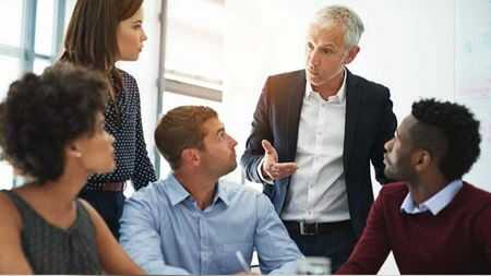 persuasao-influencia-no-ambiente-de-trabalho-ibrale-450